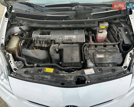 Белый Тойота Приус, объемом двигателя 1.8 л и пробегом 137 тыс. км за 13200 $, фото 20 на Automoto.ua