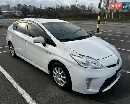 Белый Тойота Приус, объемом двигателя 1.8 л и пробегом 137 тыс. км за 13200 $, фото 1 на Automoto.ua