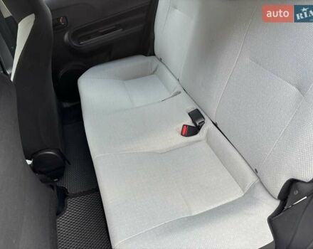 Тойота Приус 2015 в Днепре (Днепропетровске) на Automoto.ua Белый Тойота Приус, объемом двигателя 1.5 л и пробегом 152 тыс. км за 12000 $, фото 14 на Automoto.ua