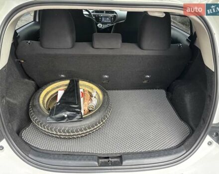 Тойота Приус 2015 в Днепре (Днепропетровске) на Automoto.ua Белый Тойота Приус, объемом двигателя 1.5 л и пробегом 152 тыс. км за 12000 $, фото 17 на Automoto.ua