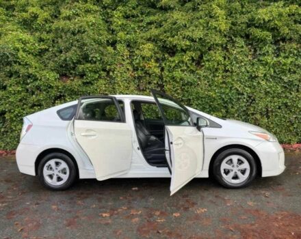 Белый Тойота Приус, объемом двигателя 1.8 л и пробегом 72 тыс. км за 7800 $, фото 8 на Automoto.ua