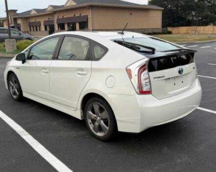 Белый Тойота Приус, объемом двигателя 1.8 л и пробегом 71 тыс. км за 7600 $, фото 5 на Automoto.ua