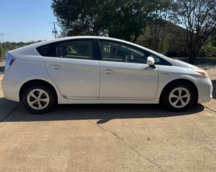 Белый Тойота Приус, объемом двигателя 1.8 л и пробегом 74 тыс. км за 6400 $, фото 3 на Automoto.ua