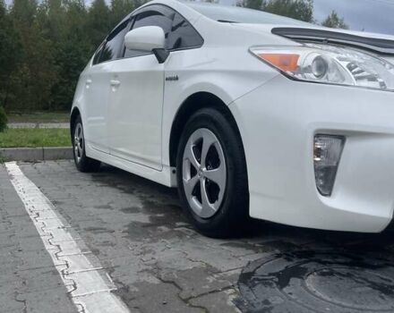 Білий Тойота Пріус, об'ємом двигуна 1.8 л та пробігом 132 тис. км за 13200 $, фото 9 на Automoto.ua