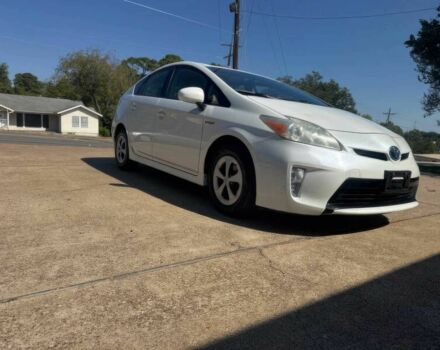 Белый Тойота Приус, объемом двигателя 1.8 л и пробегом 74 тыс. км за 6400 $, фото 2 на Automoto.ua