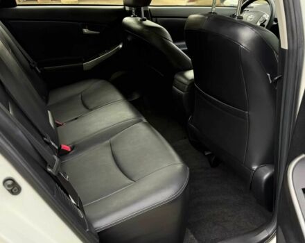 Белый Тойота Приус, объемом двигателя 1.8 л и пробегом 71 тыс. км за 5900 $, фото 10 на Automoto.ua