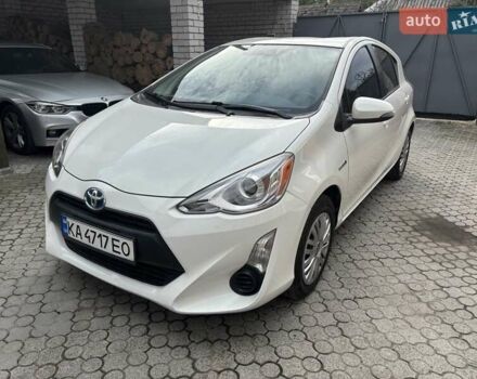 Тойота Приус 2015 в Днепре (Днепропетровске) на Automoto.ua Белый Тойота Приус, объемом двигателя 1.5 л и пробегом 152 тыс. км за 12000 $, фото 3 на Automoto.ua