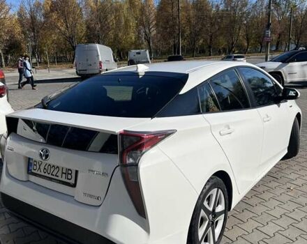 Белый Тойота Приус, объемом двигателя 1.8 л и пробегом 240 тыс. км за 17700 $, фото 3 на Automoto.ua