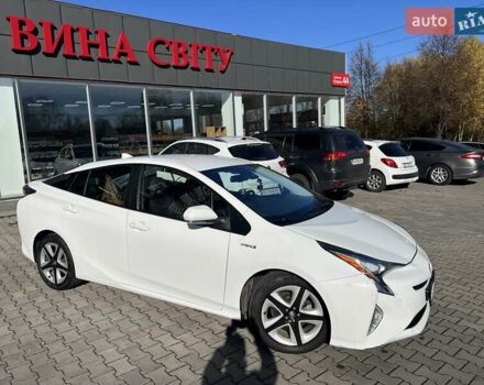 Белый Тойота Приус, объемом двигателя 1.8 л и пробегом 240 тыс. км за 17700 $, фото 1 на Automoto.ua