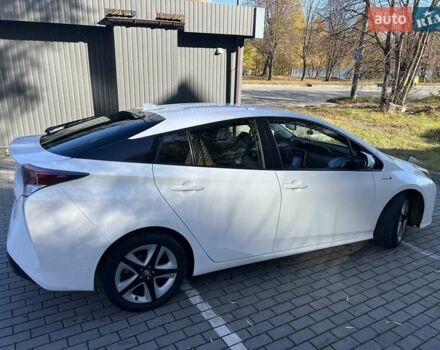 Белый Тойота Приус, объемом двигателя 1.8 л и пробегом 240 тыс. км за 17700 $, фото 16 на Automoto.ua