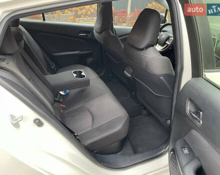 Белый Тойота Приус, объемом двигателя 1.8 л и пробегом 120 тыс. км за 15900 $, фото 15 на Automoto.ua