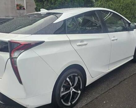 Белый Тойота Приус, объемом двигателя 1.8 л и пробегом 365 тыс. км за 11000 $, фото 9 на Automoto.ua