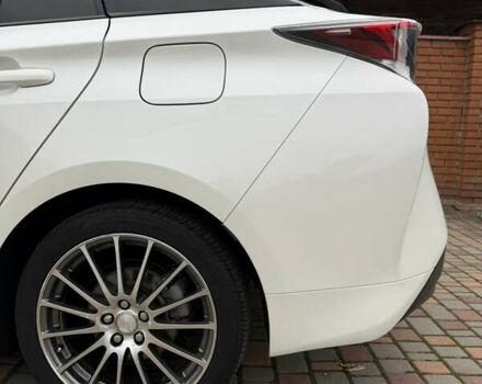 Белый Тойота Приус, объемом двигателя 1.8 л и пробегом 134 тыс. км за 14800 $, фото 6 на Automoto.ua