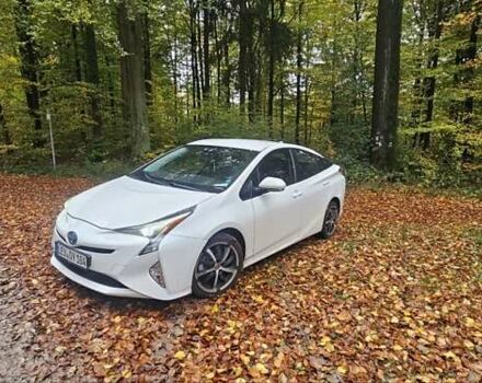 Белый Тойота Приус, объемом двигателя 1.8 л и пробегом 365 тыс. км за 11000 $, фото 7 на Automoto.ua