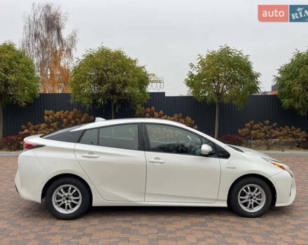 Белый Тойота Приус, объемом двигателя 1.8 л и пробегом 120 тыс. км за 15900 $, фото 7 на Automoto.ua
