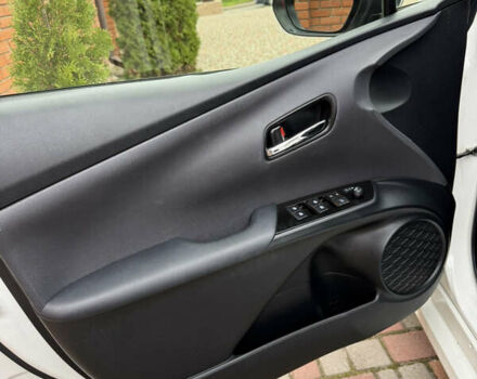 Белый Тойота Приус, объемом двигателя 1.8 л и пробегом 134 тыс. км за 14800 $, фото 53 на Automoto.ua