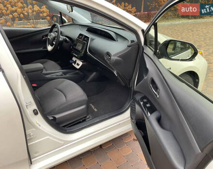 Белый Тойота Приус, объемом двигателя 1.8 л и пробегом 120 тыс. км за 15900 $, фото 14 на Automoto.ua