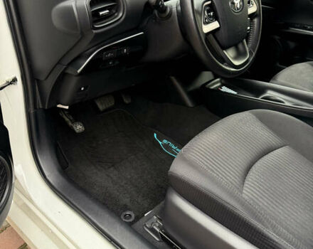 Белый Тойота Приус, объемом двигателя 1.8 л и пробегом 134 тыс. км за 14800 $, фото 50 на Automoto.ua