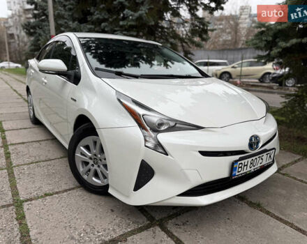 Белый Тойота Приус, объемом двигателя 1.8 л и пробегом 135 тыс. км за 14800 $, фото 3 на Automoto.ua