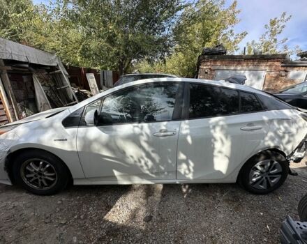Білий Тойота Пріус, об'ємом двигуна 0 л та пробігом 105 тис. км за 9900 $, фото 4 на Automoto.ua