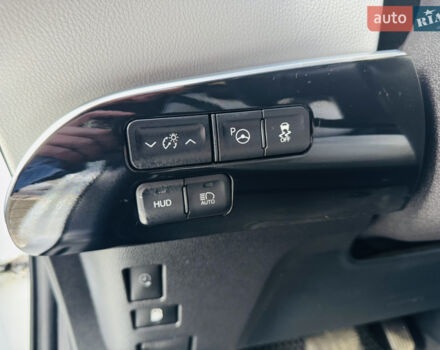 Білий Тойота Пріус, об'ємом двигуна 1.8 л та пробігом 87 тис. км за 22800 $, фото 18 на Automoto.ua