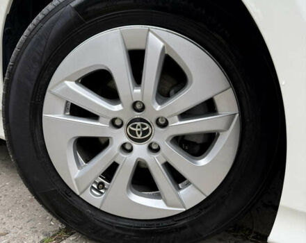 Белый Тойота Приус, объемом двигателя 1.8 л и пробегом 135 тыс. км за 14800 $, фото 13 на Automoto.ua