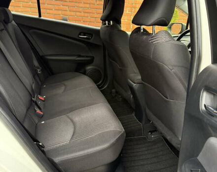 Белый Тойота Приус, объемом двигателя 1.8 л и пробегом 134 тыс. км за 14800 $, фото 59 на Automoto.ua