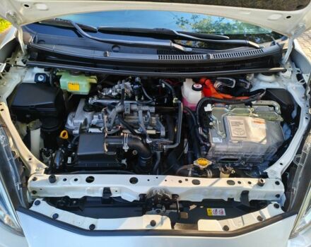 Білий Тойота Пріус, об'ємом двигуна 1.5 л та пробігом 73 тис. км за 12800 $, фото 21 на Automoto.ua