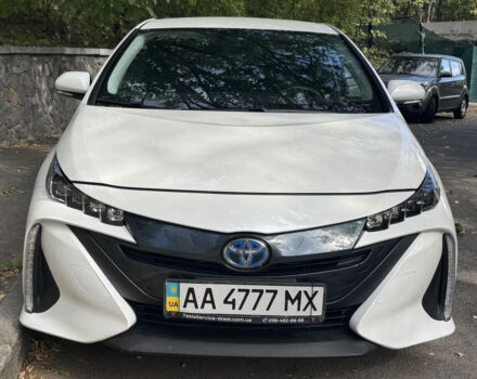 Белый Тойота Приус, объемом двигателя 1.8 л и пробегом 90 тыс. км за 20999 $, фото 3 на Automoto.ua