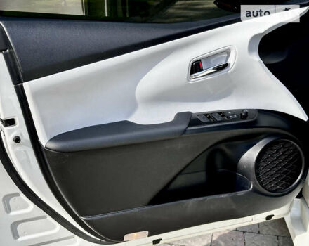 Белый Тойота Приус, объемом двигателя 1.8 л и пробегом 62 тыс. км за 17500 $, фото 56 на Automoto.ua