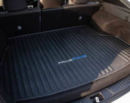 Белый Тойота Приус, объемом двигателя 1.8 л и пробегом 68 тыс. км за 4600 $, фото 12 на Automoto.ua