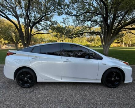 Белый Тойота Приус, объемом двигателя 1.8 л и пробегом 30 тыс. км за 11200 $, фото 3 на Automoto.ua