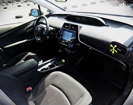 Белый Тойота Приус, объемом двигателя 1.8 л и пробегом 71 тыс. км за 21800 $, фото 13 на Automoto.ua