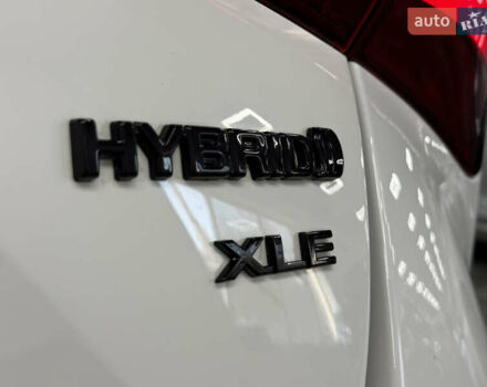 Белый Тойота Приус, объемом двигателя 1.8 л и пробегом 45 тыс. км за 22999 $, фото 21 на Automoto.ua
