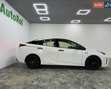 Белый Тойота Приус, объемом двигателя 1.8 л и пробегом 45 тыс. км за 22999 $, фото 2 на Automoto.ua