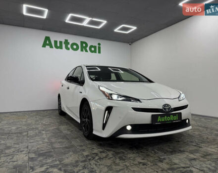 Белый Тойота Приус, объемом двигателя 1.8 л и пробегом 45 тыс. км за 22999 $, фото 1 на Automoto.ua