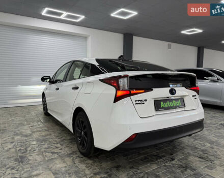 Белый Тойота Приус, объемом двигателя 1.8 л и пробегом 45 тыс. км за 22999 $, фото 5 на Automoto.ua