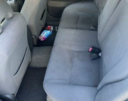 Белый Тойота Приус, объемом двигателя 1.6 л и пробегом 180 тыс. км за 5700 $, фото 1 на Automoto.ua