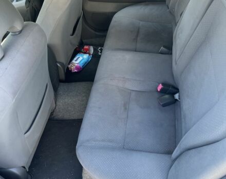 Белый Тойота Приус, объемом двигателя 1.6 л и пробегом 180 тыс. км за 5700 $, фото 2 на Automoto.ua