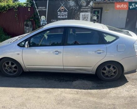 Белый Тойота Приус, объемом двигателя 1.6 л и пробегом 180 тыс. км за 5700 $, фото 2 на Automoto.ua