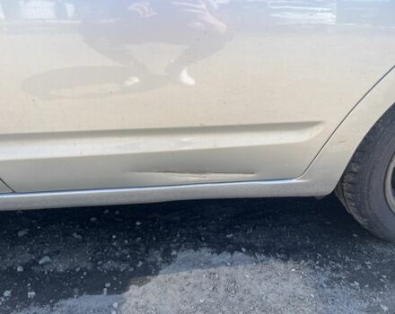 Белый Тойота Приус, объемом двигателя 1.6 л и пробегом 180 тыс. км за 5700 $, фото 8 на Automoto.ua