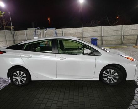 Белый Тойота Приус, объемом двигателя 1.8 л и пробегом 53 тыс. км за 22999 $, фото 2 на Automoto.ua
