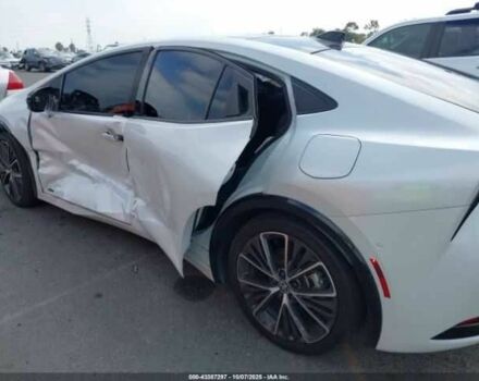 Белый Тойота Приус, объемом двигателя 0 л и пробегом 80 тыс. км за 21000 $, фото 9 на Automoto.ua