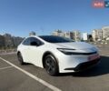 Белый Тойота Приус, объемом двигателя 2 л и пробегом 73 тыс. км за 26500 $, фото 1 на Automoto.ua