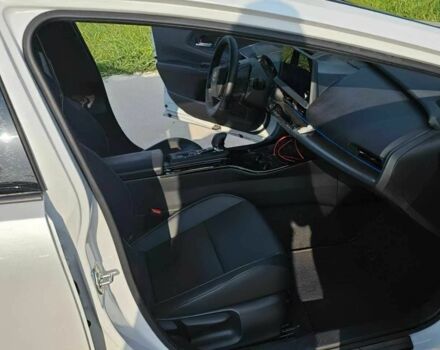Белый Тойота Приус, объемом двигателя 2 л и пробегом 10 тыс. км за 8000 $, фото 6 на Automoto.ua