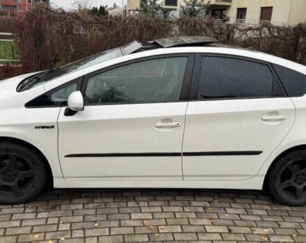 Белый Тойота Приус, объемом двигателя 1.8 л и пробегом 211 тыс. км за 2430 $, фото 6 на Automoto.ua