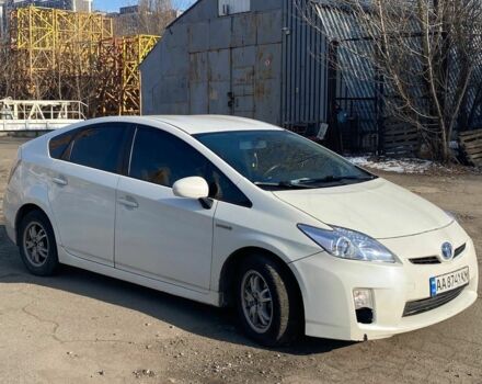 Белый Тойота Приус, объемом двигателя 1.8 л и пробегом 270 тыс. км за 7999 $, фото 2 на Automoto.ua