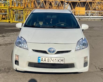 Белый Тойота Приус, объемом двигателя 1.8 л и пробегом 270 тыс. км за 7999 $, фото 1 на Automoto.ua