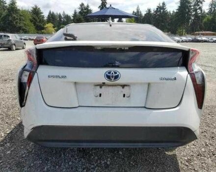 Белый Тойота Приус, объемом двигателя 1.8 л и пробегом 123 тыс. км за 2500 $, фото 1 на Automoto.ua