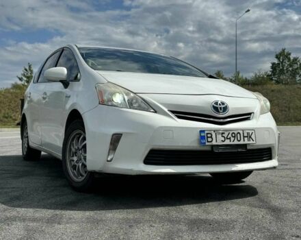 Белый Тойота Приус, объемом двигателя 1.8 л и пробегом 300 тыс. км за 9000 $, фото 4 на Automoto.ua